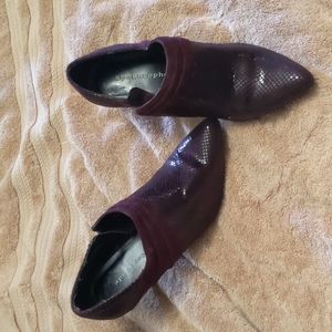 Apostrophe Maroon Heels